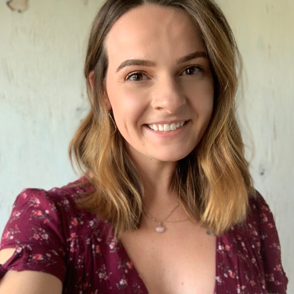 Meet your Posher, Bobbi - Picture 1 of 1